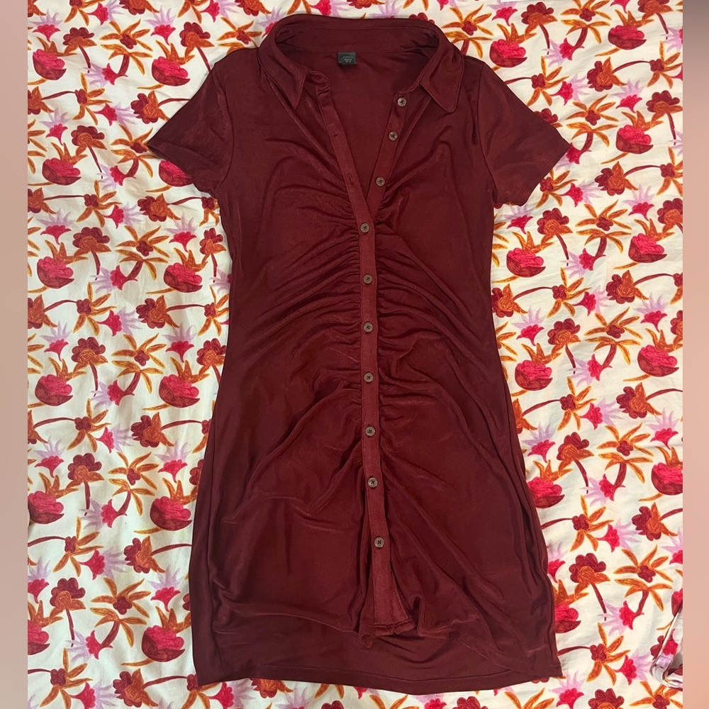 Wild Fable Women's Bodycon Dress Size M Short Sleeve Button-Front Red